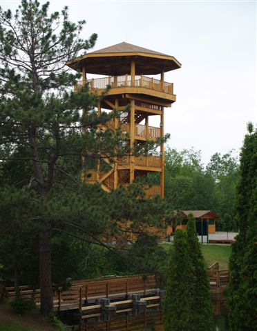 Uitzichttoren bij La Tuque